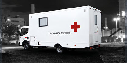 Centre médical mobile avec secrétariat et consultations dont prélèvements médicaux et gynécologiques