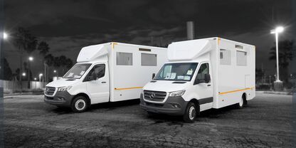 Un bureau mobile compact et spacieux