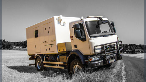 Operational command post going as close as possible to the risk areas