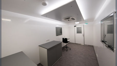 A mobile unit predisposed for ophthalmology