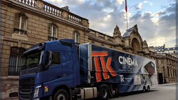 Le cinémobile, un camion de cinéma à l'Elysée