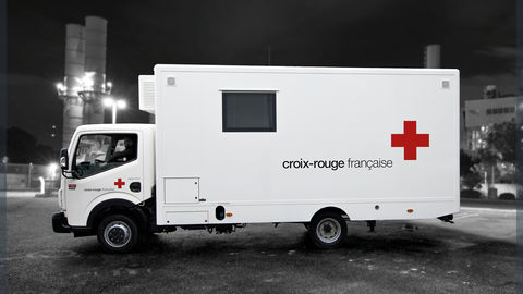 Centre médical mobile avec secrétariat et consultations dont prélèvements médicaux et gynécologiques