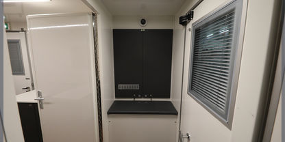 Fully equipped mobile medical practice that goes to the heart of the districts