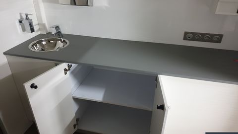 Unité mobile de santé au travail avec secrétariat de biométrie et cabinet médical