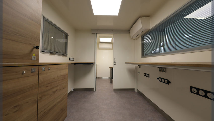 Discover the France Service mobile office designed for the city of Matoury in French Guiana