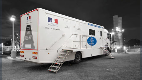 Unité de formation mobile pour la prévention et la sécurité routière dans les armées