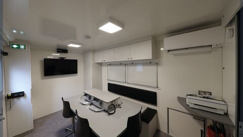 Salle de réunion mobile permettant l’élaboration de stratégies d’intervention