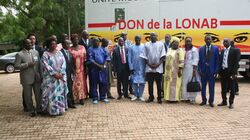 Unité Mobile d’Ophtalmologie intégralement financée par la LONAB et offerte au Centre National de Lutte contre la Cécité.