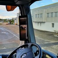 Un moniteur côté chauffeur assurant une vision nette et contrastée