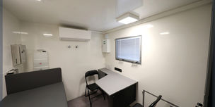 Mobile vaccination unit to vaccinate the population against covid-19