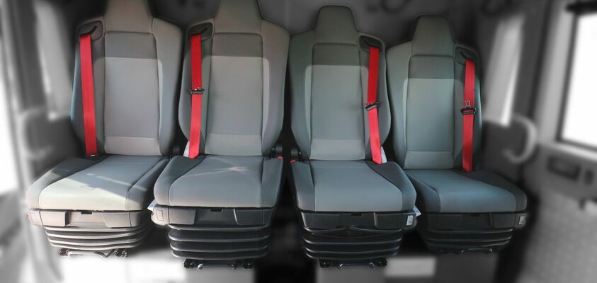 4 portes, 6 places "XXL Confort" Renault Trucks Gamme C/K