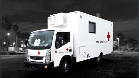 Centre médical mobile avec secrétariat et consultations dont prélèvements médicaux et gynécologiques