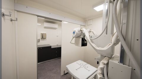 Salle de radiologie spécialisée dans le dépistage de la tuberculose