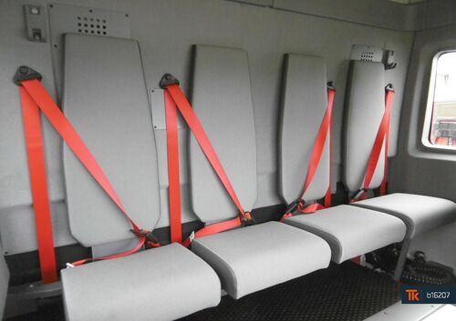 Banquette avec assise et dossier individuels
