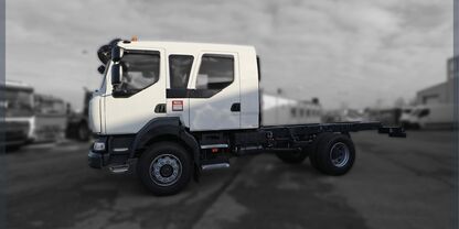 Une cabine allongée par Brevet Carrosserie pour transporter jusqu'à 9 personnes