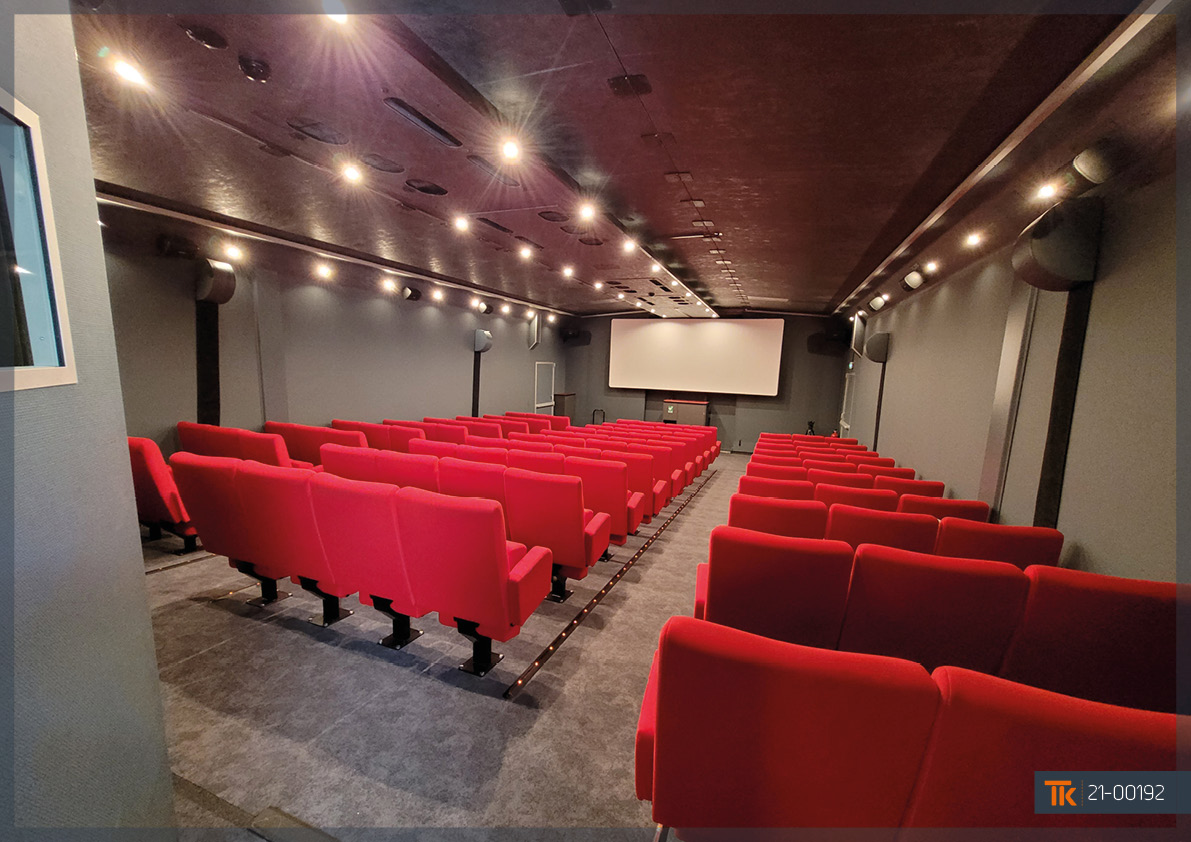 Salle de cinéma ambulante de 100 places