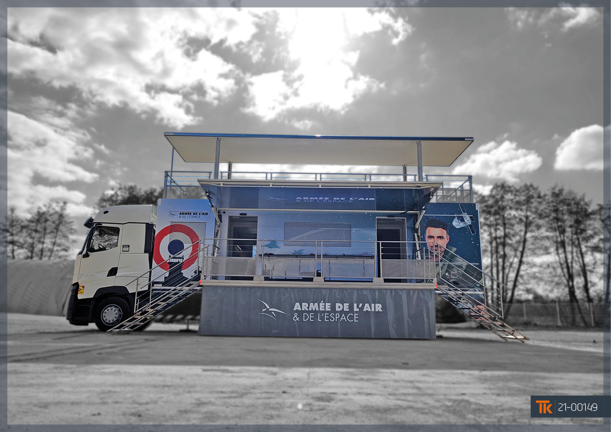 Car podium de haut standing pour répondre à divers besoins événementiels